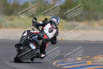 media/Sep-25-2023-Moto Forza (Mon) [[81ffa65e0a]]/B-C Group/Session 4 (Turn 2 Backside)/